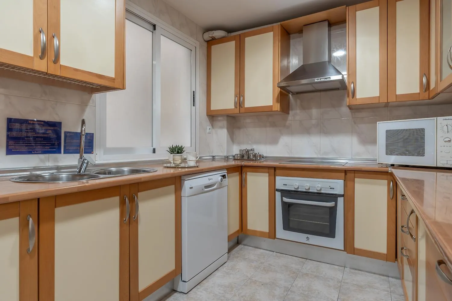 Tuguest Gran Via 42 Apartment Granada